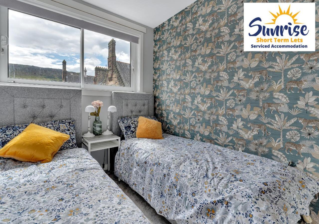 3 Beds At Arthurs Seat By Sunrise Short Lets Edinburgh Bagian luar foto