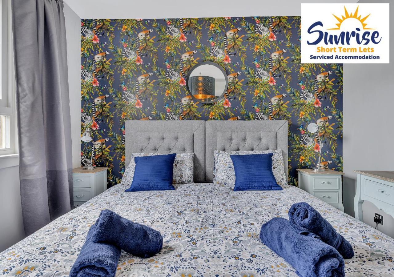 3 Beds At Arthurs Seat By Sunrise Short Lets Edinburgh Bagian luar foto